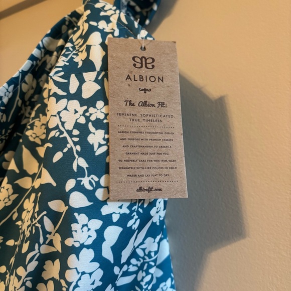 NWT Albion Teal Floral Tankini Swim Top - Picture 2 of 5